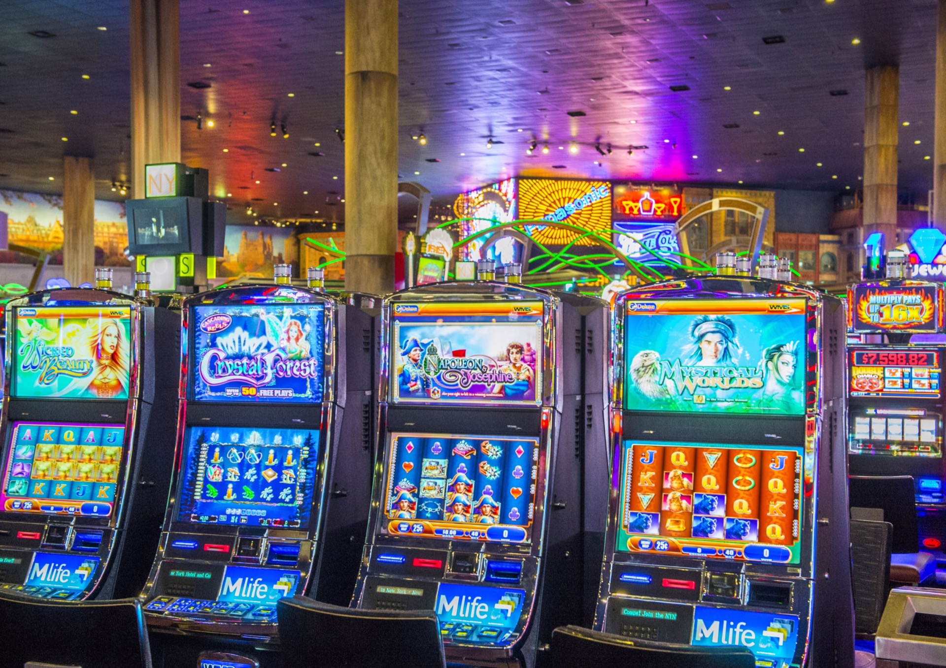 Kje lahko najdete brezplačno spletni casinoji  Viri